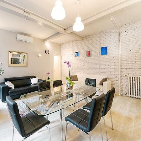 Modern Apartment near Colosseum Rome Extérieur photo